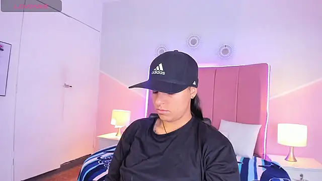 Liiam smith  online show from October 14, 1:35 pm