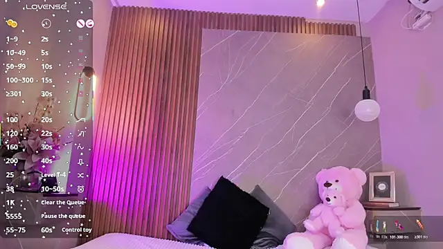 ariana jhonson1 online show from December 2, 1:13 pm