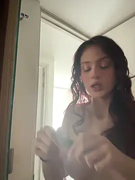 AngelRuby online show from April 10, 7:20 pm