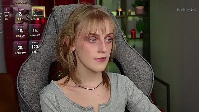 KiraMontoya online show from March 28, 11:25 pm