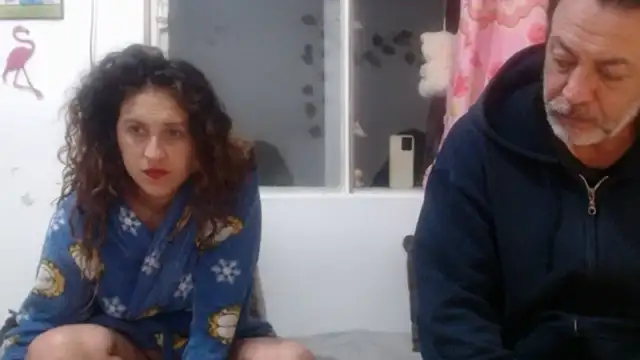Snapshot of jeans_and_emma chatting on September 13, 6:10 am jeans and emma online show from September 13, 6:10 am