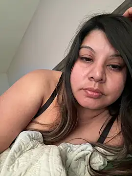 amanirose945 online show from April 20, 12:02 am