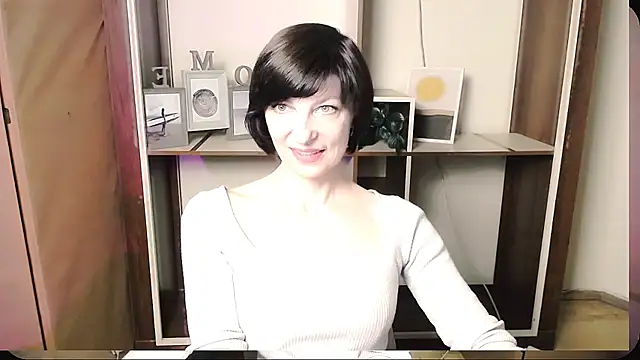  AngeliaFlow  online show from May 31, 9:04 am