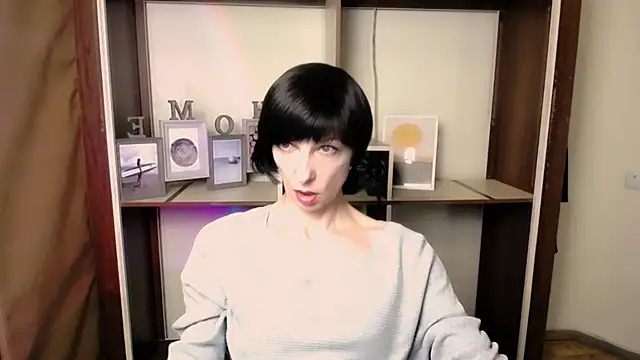  AngeliaFlow  online show from January 7, 4:21 pm