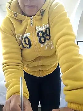 Saori Sann  online show from September 17, 2:59 pm