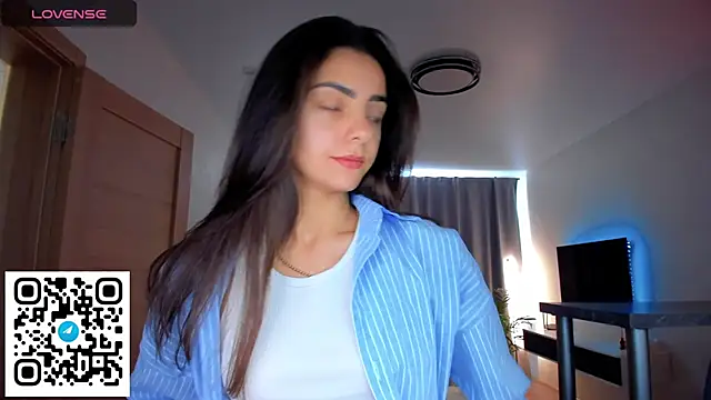 Snapshot of EmiliaZen chatting on September 20, 2:04 pm EmiliaZen online show from September 20, 2:04 pm