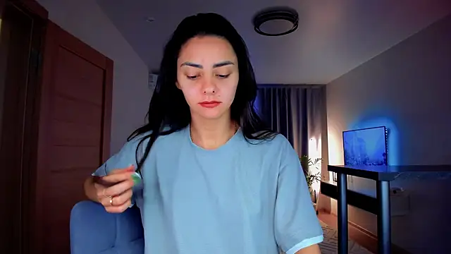 Snapshot of EmiliaZen chatting on October 7, 2:43 pm EmiliaZen online show from October 7, 2:43 pm