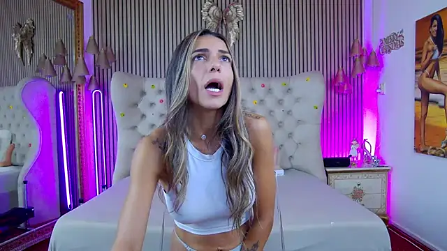 PlayfulShow online show from September 18, 7:07 am