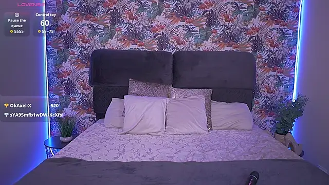 DivineJass online show from April 6, 2:44 am