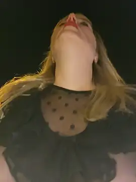 Sexybiene969 online show from November 1, 5:39 pm