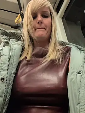 Sexybiene969 online show from November 28, 5:49 pm