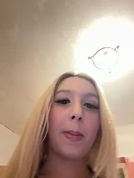 hotamanda01 online show from February 11, 9:49 pm