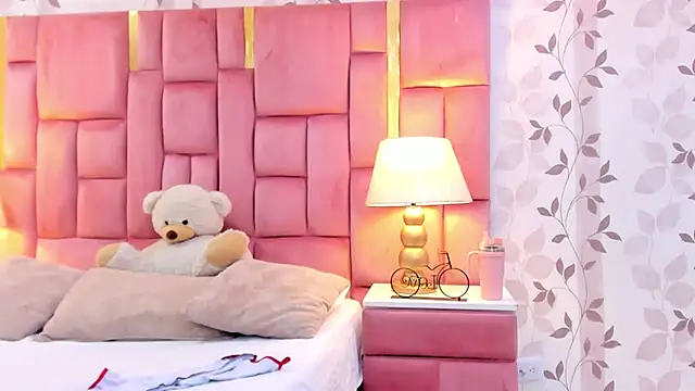 ArianaFranco online show from April 12, 1:58 pm