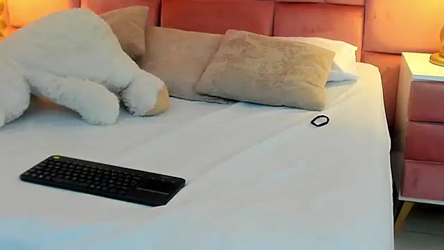 ArianaFranco online show from February 27, 1:00 pm