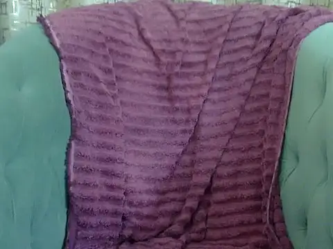 Snapshot of Dolly1206 chatting on October 9, 6:56 pm Dolly1206 online show from October 9, 6:56 pm