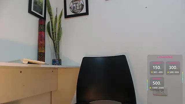 StephyJones1 online show from June 18, 6:46 pm