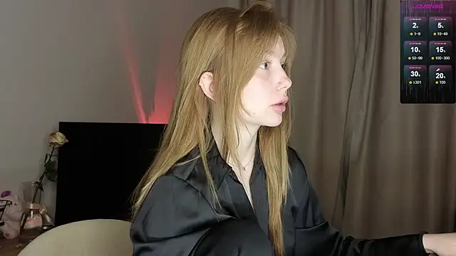 Sakura Moore online show from October 25, 8:59 pm