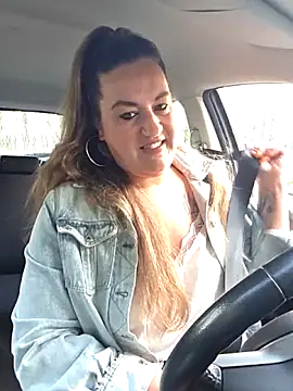 justtess online show from April 12, 5:32 am