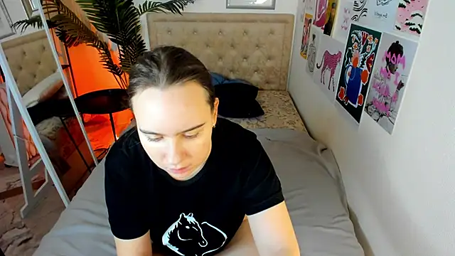 Lika 0ne online show from February 10, 12:19 pm