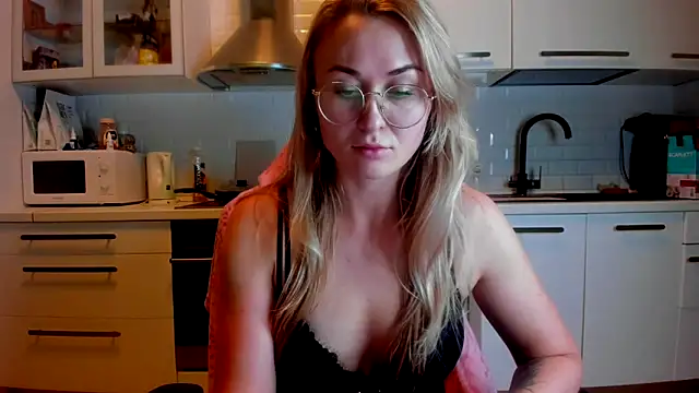 your Goddess Eva online show from October 27, 5:52 pm