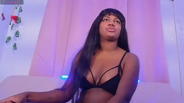 Daphnewalker   online show from June 19, 11:57 am