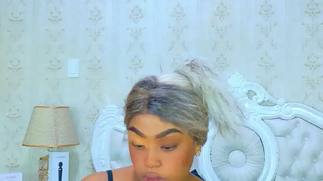 TianahGlow online show from January 15, 8:37 pm