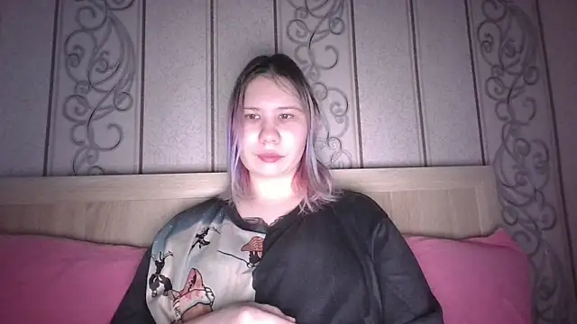 Snapshot of Little_kitsune1707 chatting on September 30, 1:28 pm Little kitsune1707 online show from September 30, 1:28 pm