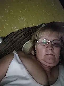 Violet5364 online show from April 1, 9:01 pm