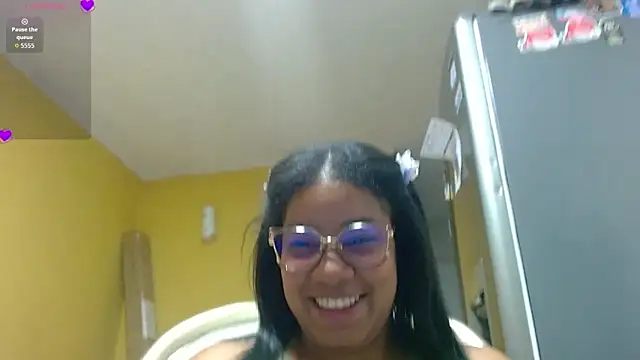 kendrakaramelo online show from October 4, 1:00 am