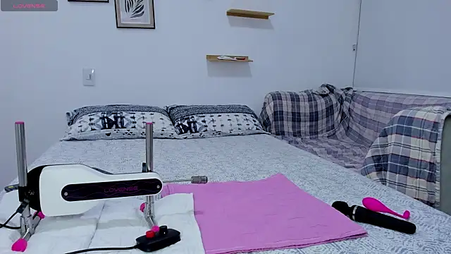 sarita bigbooty  online show from December 4, 10:43 pm