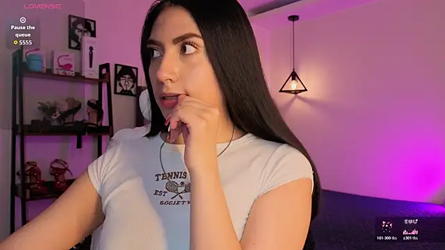 Miller Vanessa  online show from March 3, 8:15 pm