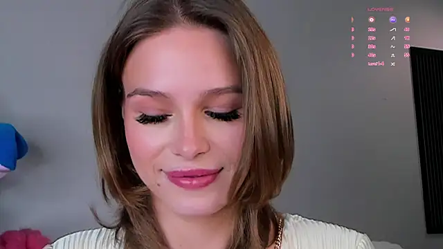 TaiteBayles online show from September 28, 1:45 am