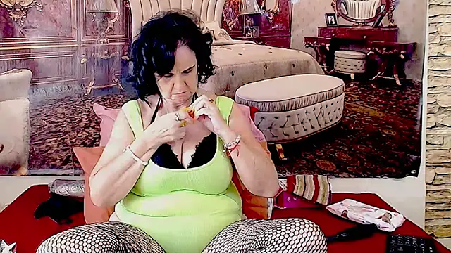 LuciousGrace online show from May 20, 6:10 am