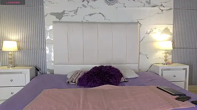 JanickBaker online show from April 3, 5:22 pm