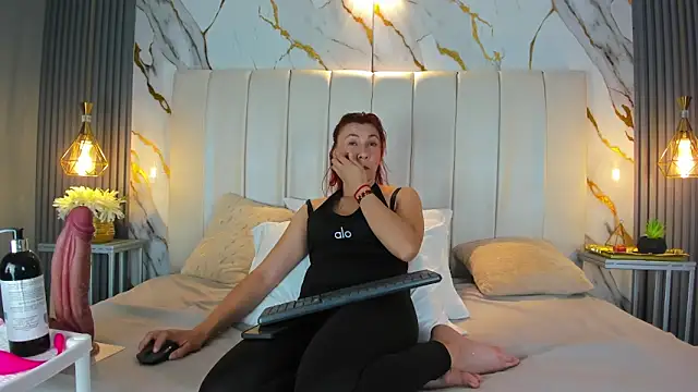 EvaMillins online show from September 17, 4:21 am