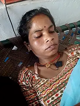 MEENA ROY online show from April 15, 5:52 am