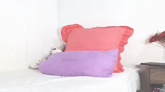 FunHotAssx97 online show from March 11, 10:34 pm