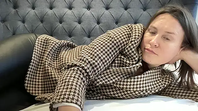 eatmypie69 online show from November 14, 1:44 pm