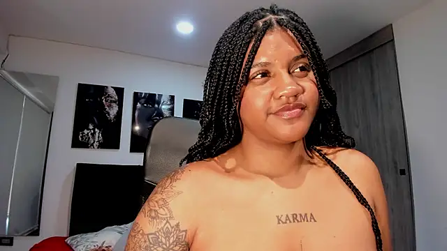 ZahraRose online show from September 27, 8:27 pm