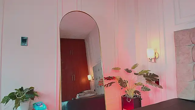 JasmineRoss 1 online show from March 29, 6:07 pm