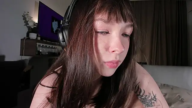 Sindy Juxx online show from April 13, 12:12 am