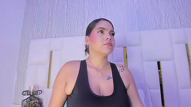 hillary uckerman  online show from October 11, 11:47 am