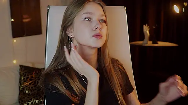 EveMundie online show from March 21, 12:54 pm