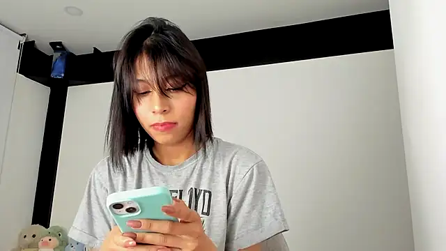 sweet Amy0 online show from October 12, 9:33 am