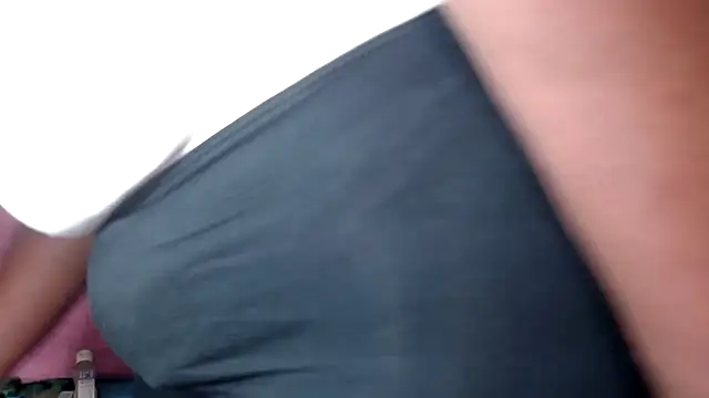 DIVAASS1 online show from April 21, 7:59 am