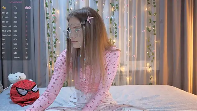 CarolinePepper online show from February 5, 2:53 pm