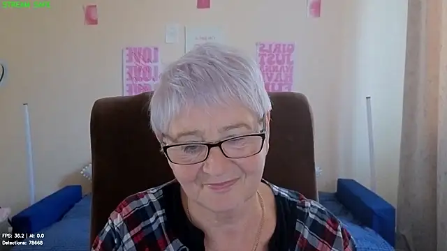Sandra Snowflake online show from July 10, 7:42 am