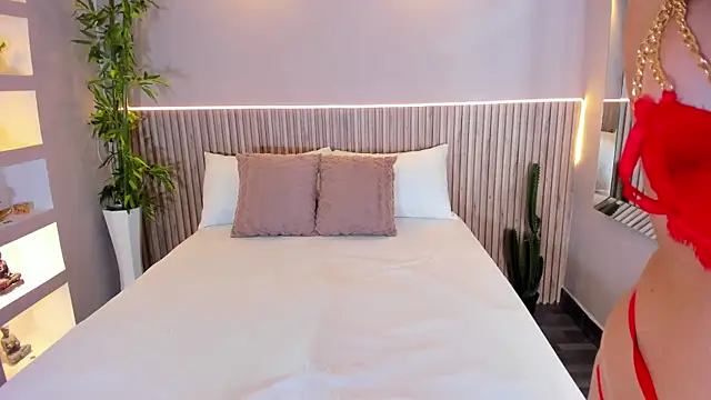 GeorginaReyes online show from November 27, 10:56 pm