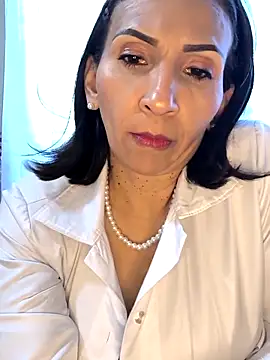 Mrsvictoriaaa online show from April 16, 8:08 pm