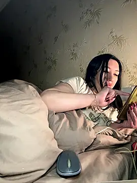 Naughtbaby 2025 online show from January 10, 12:15 am